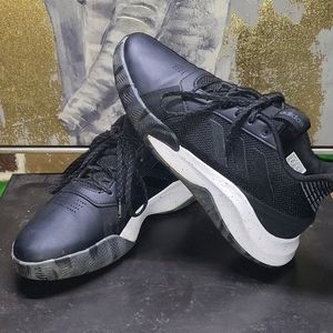 Adidas mens size 9 running shoes.